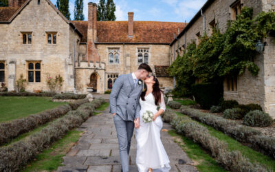 Notley Abbey Wedding | Buckinghamshire Wedding Photographer